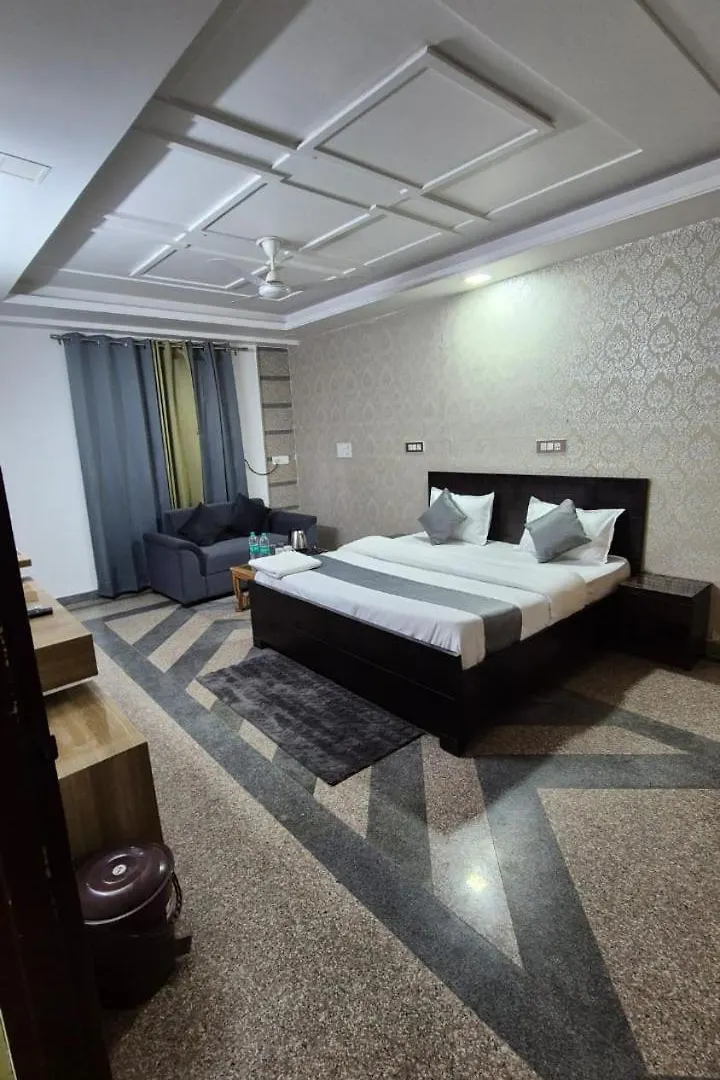 Raj Residency Hotel Gurgaon